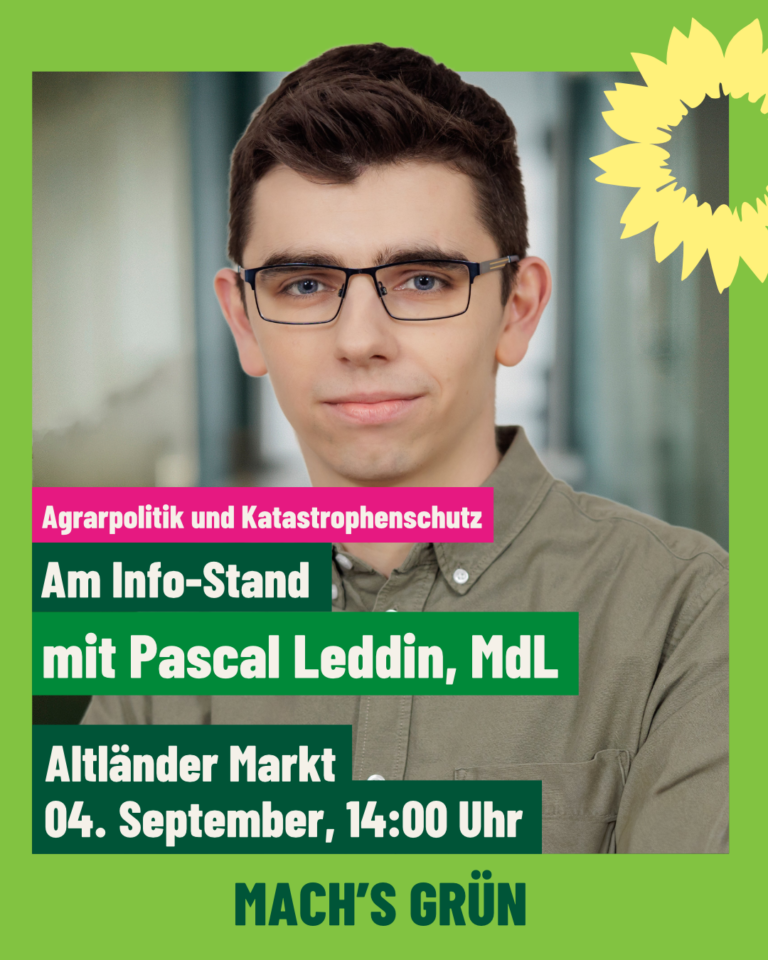 Pascal Leddin (MdL) am Info-Stand
